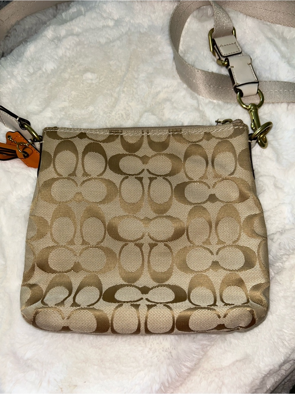 Coach Khaki/Chalk Signature Canvas Crossbody with Turn-Lock - Picture 4 of 9